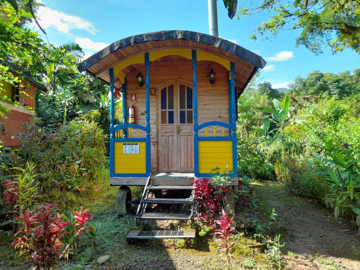 Hosteria La Roulotte - Mindo Esterno foto