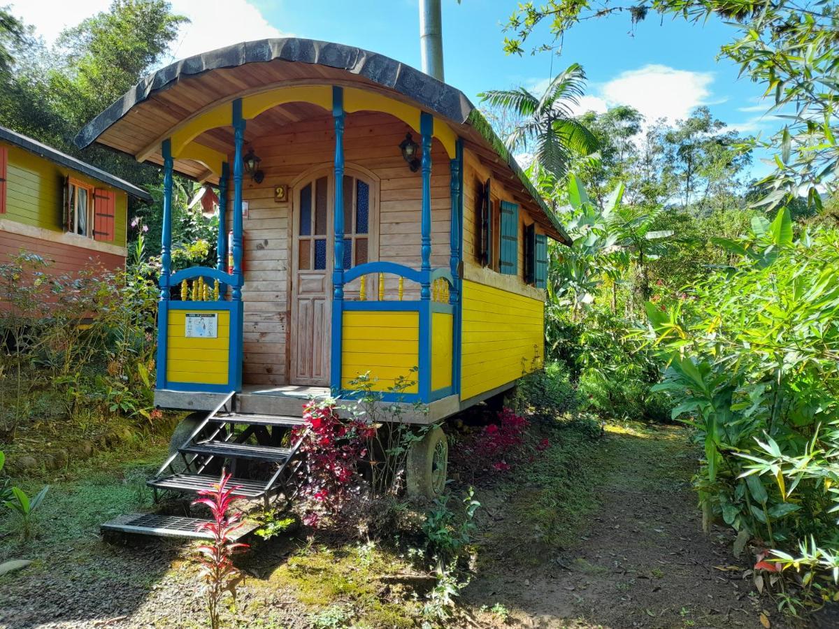 Hosteria La Roulotte - Mindo Esterno foto
