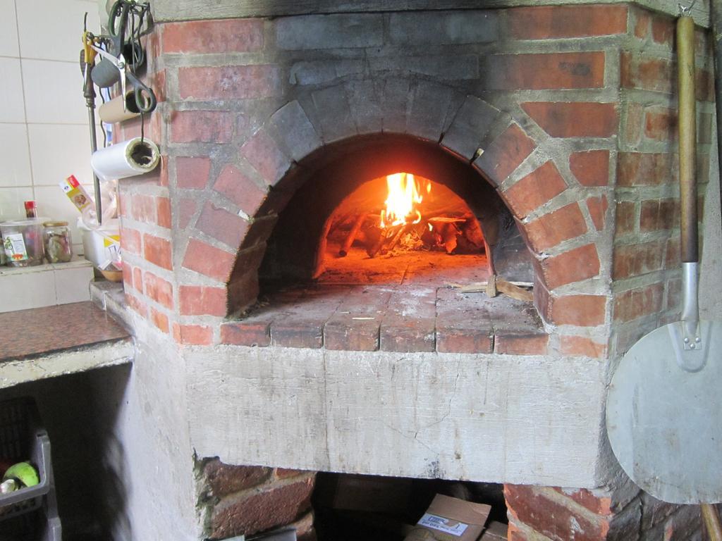 Hosteria La Roulotte - Mindo Esterno foto