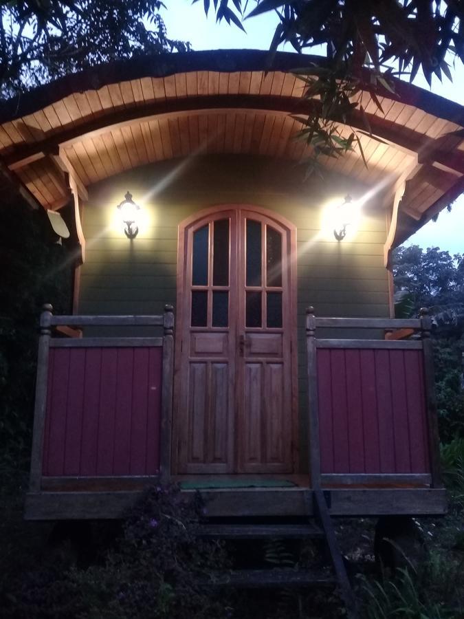 Hosteria La Roulotte - Mindo Esterno foto